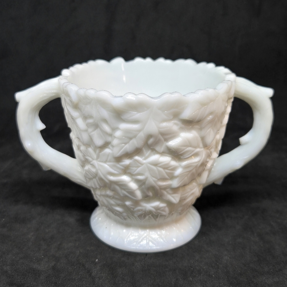 Vtg Westmoreland Milk Glass Open Sugar Bowl